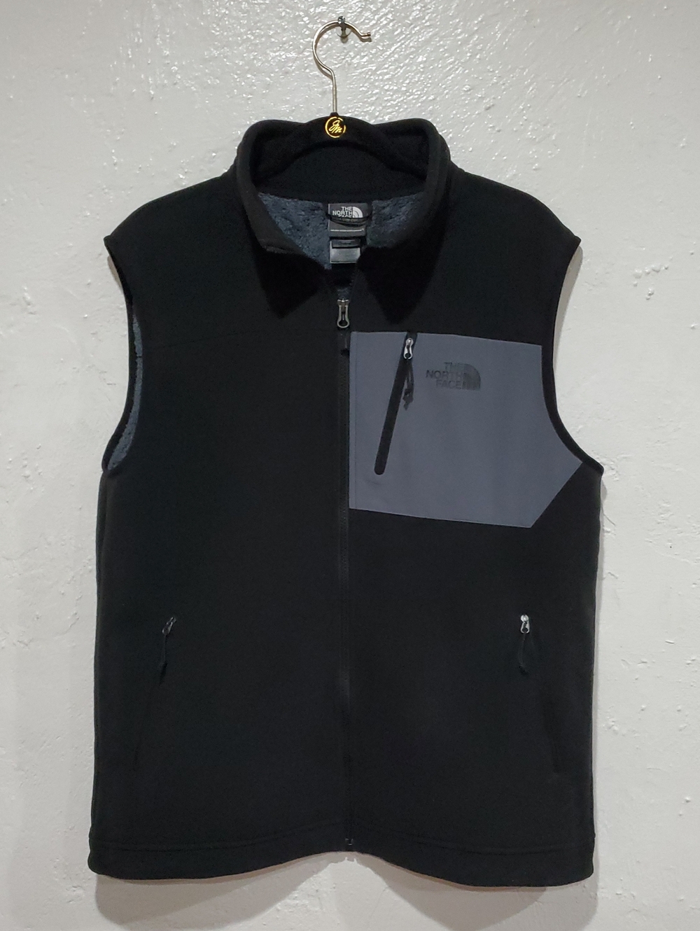 The North Face Chimborazo Fleece Vest in a Black and Grey Colorway Size L